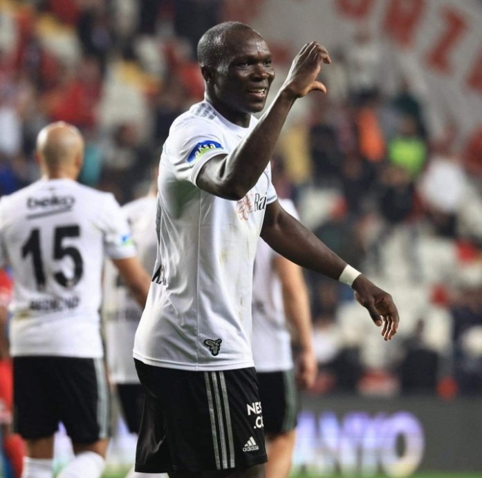 Super Lig: Vincent Aboubakar’s double earns win over 10-man Antalyaspor
kick442.com/super-lig-vinc…
#LionsIndomptables
#FÉCAFOOT 
#besiktas 
<a href="/Besiktas/">Beşiktaş JK</a>