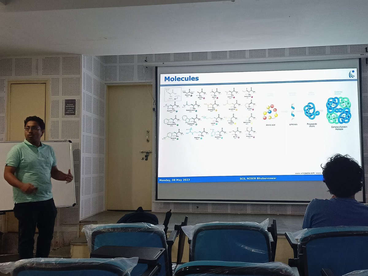 _AniruddhaSeal's tweet photo. 2/ Mitradip Das from @TIFRScience shared his work on converged reaction coordinates for bio-molecular simulations. https://t.co/WzVOUqMGaW