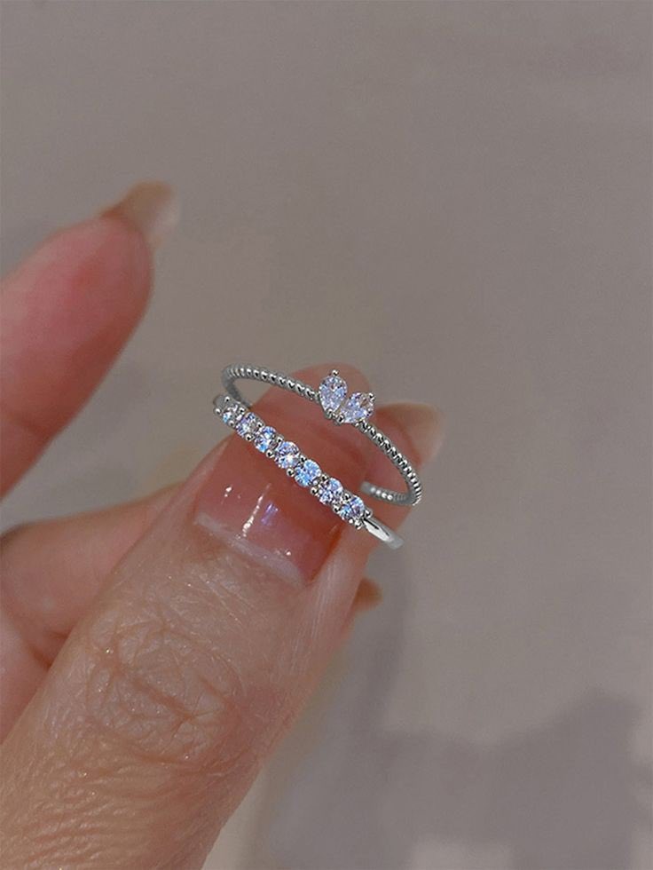 untitledallure's tweet photo. crystal butterfly ring ✨ https://t.co/LcMIJDaHBK