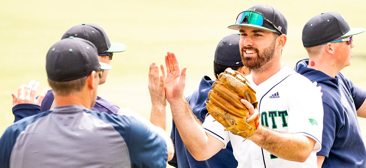 BSB: Wladkowski Headlines CCC Weekly Awards Sweep 

STORY ➡️ ecgulls.com/x/v5on0

NOTES
* Wladkowski, Jenkins, &amp; Liponis honored