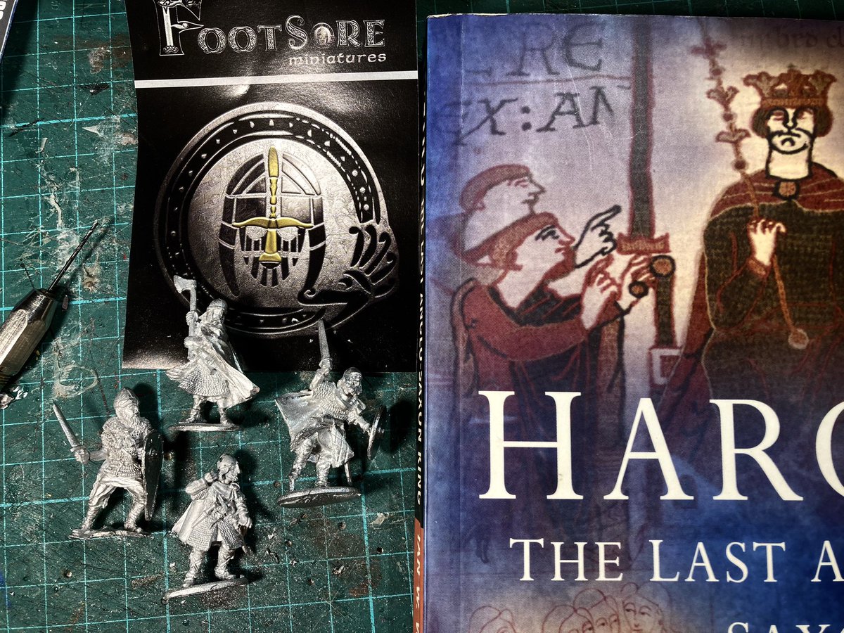 Prepping some fab #footsoreminiatures for the 11th century #28mmminiatures #wargaminginthedarkages #earlymedieval #midgardheroicbattles #mogsymakes