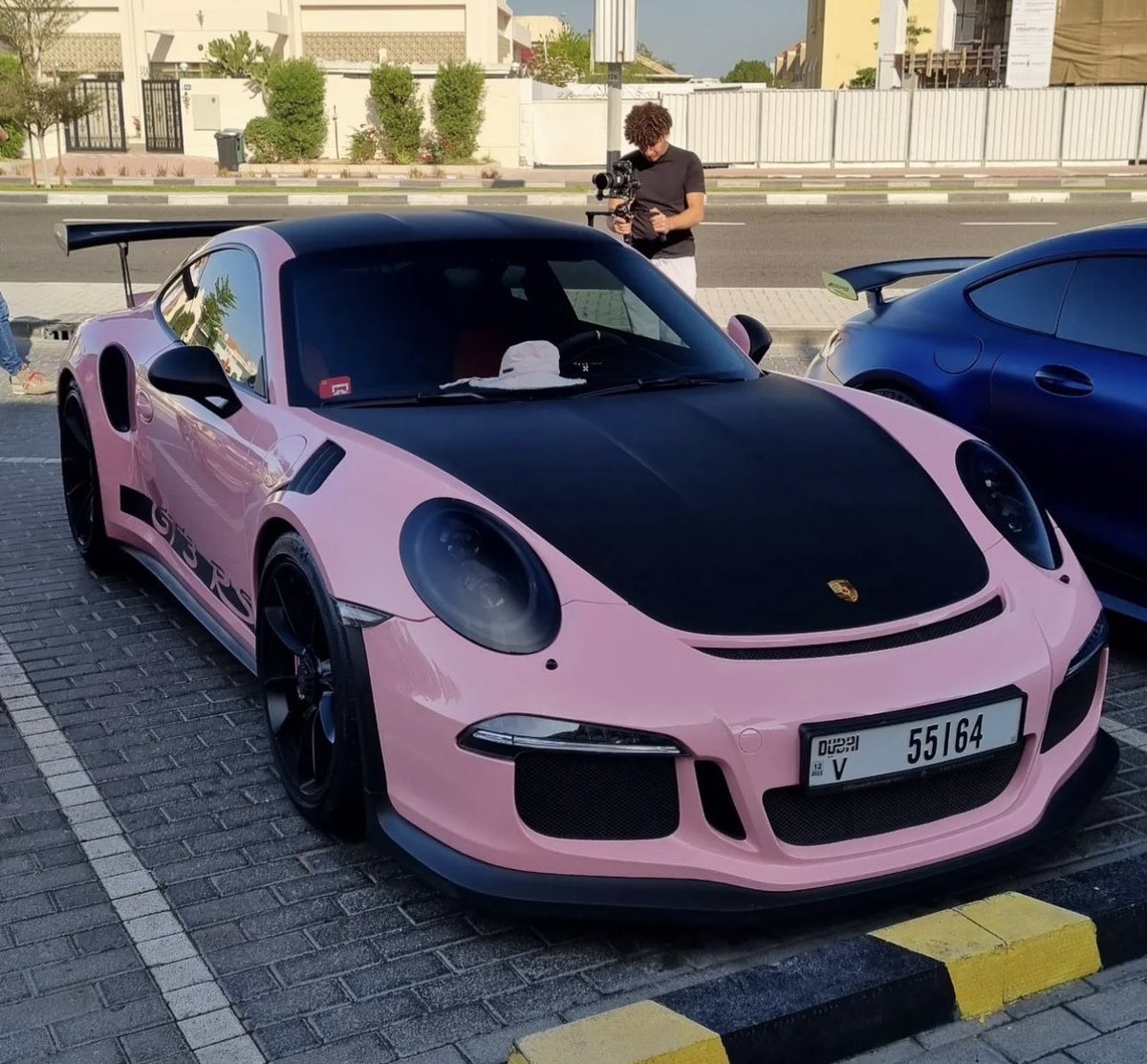 Porsche Club tweet media