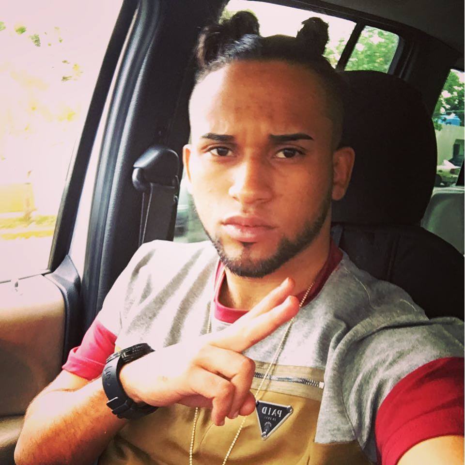 ArtXTR's tweet photo. Bryant Myers escribió Esclava Remix con 16 años https://t.co/POS4mqmRvo