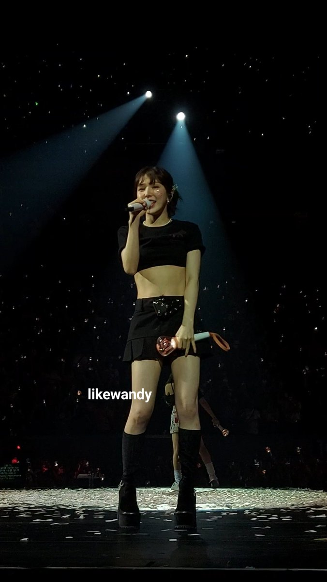 likewandy's tweet photo. SON SEUNGWAN MAHAL NA MAHAL KITA 😩🤟

#WENDY #RtoVinMANILA #REDVELVETinMNL2023 https://t.co/dvXAw7X6SP
