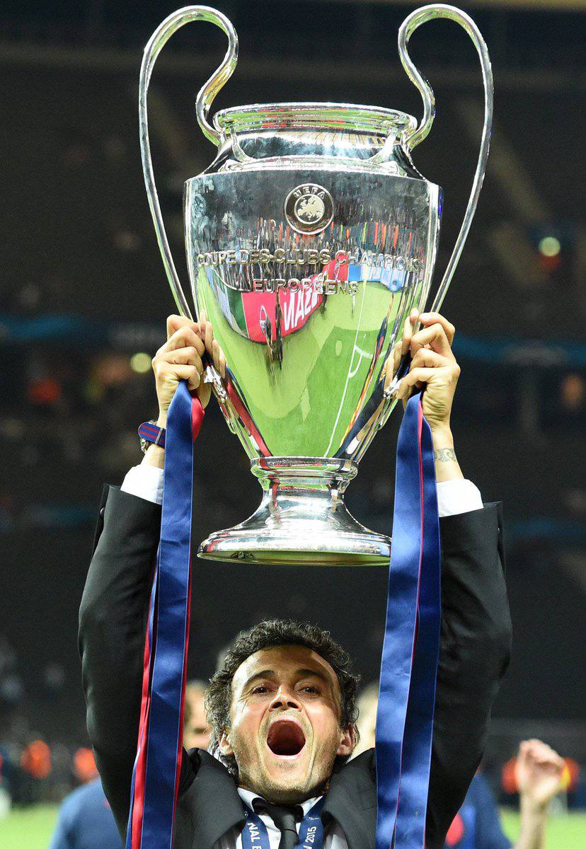 The legend Luis Enrique turns 53 years old today. 

Happy Birthday Lucho!  