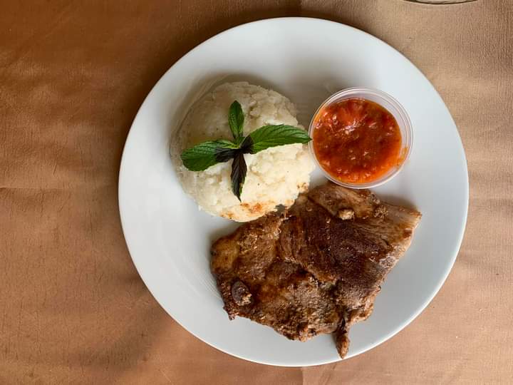 XolisKitchen's tweet image. Pap n pork 0833825498