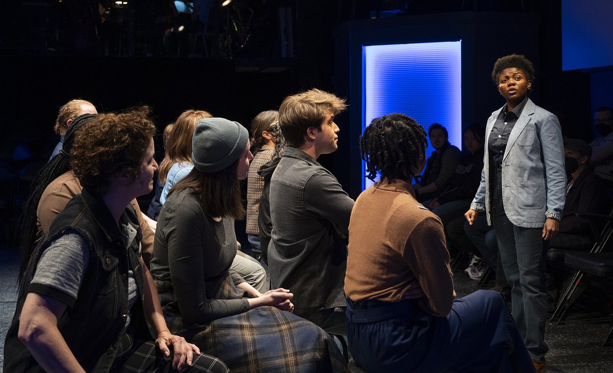 New Review: 'True Crime Meets Verbatim Theatre in London Road at Shattered Globe Theatre' by Sierra Carlson

Read it here: rescripted.org/2023/05/08/tru…

#chicagotheatre #chicagoinbloom #shatteredglobetheatre