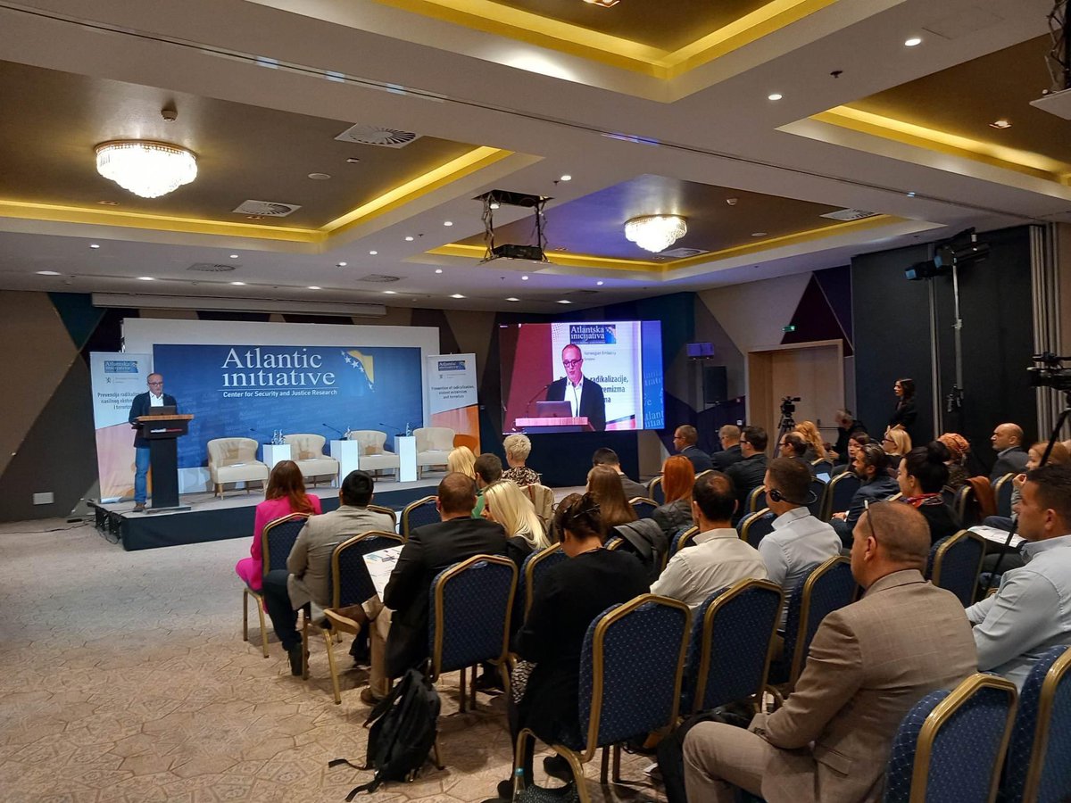 Ana-Maria Bliuc tweet media