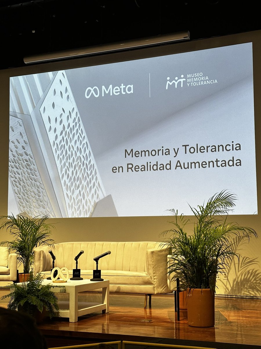 #RealidadAumentada para hacer énfasis en los sentimientos. 

Interesantísimo proyecto del Museo de Memoria y Tolerancia en alianza con Meta.