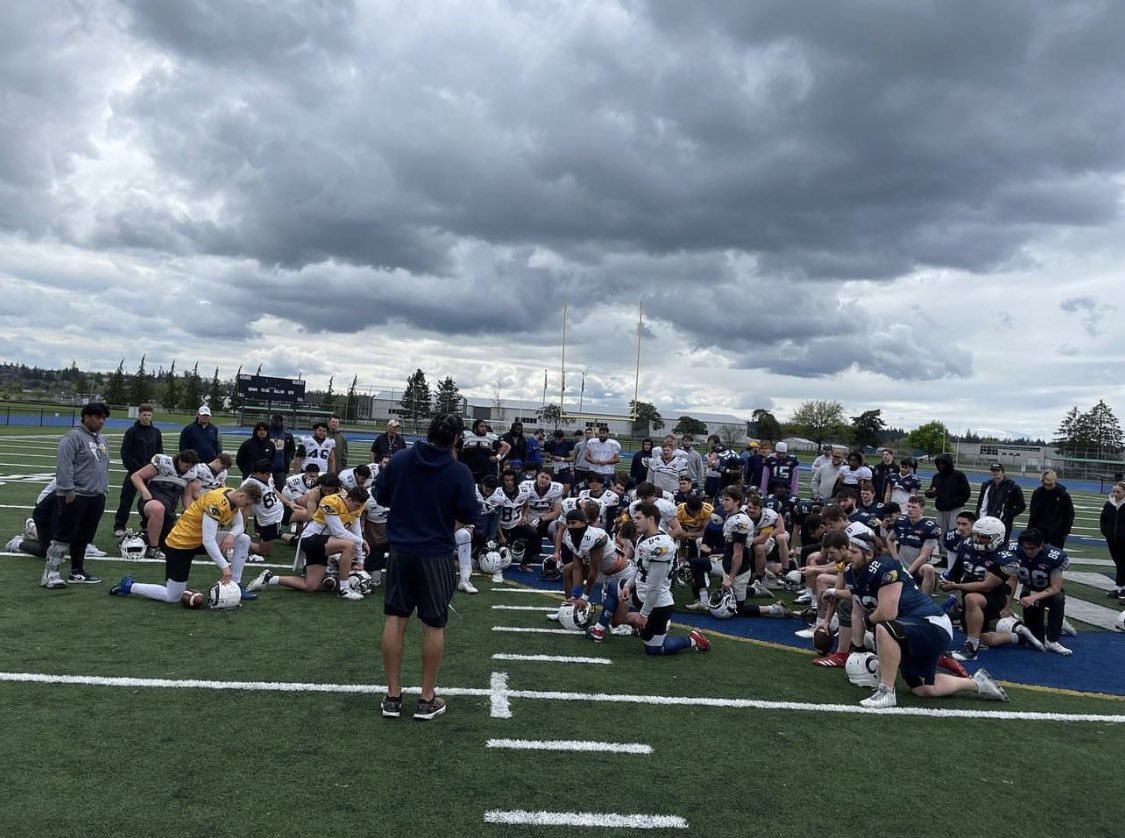 JordanMcCartyQB's tweet photo. What a weekend… @LangleyRams spring camp comes to a close. Next up: summer workouts ahead of July camp. Excited and honored to have the opportunity to lead this group. 

We got some dawgs. 🔵🟡🐏 https://t.co/TbgOoklLff