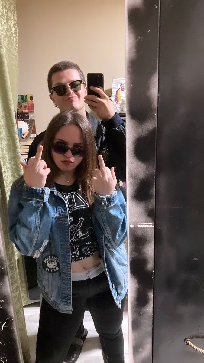 NAGINI (@naginicorn) on Twitter photo 