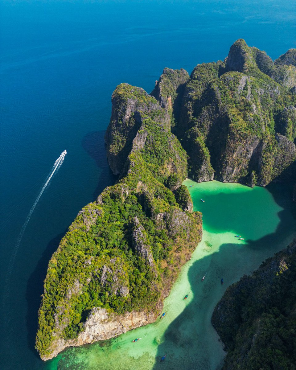 AblyApparel's tweet image. "Nature is not a place to visit, it is home." – Gary Snyder

📸 Yannick Apollon via Unsplash

#AblyApparel | #WhateverProof