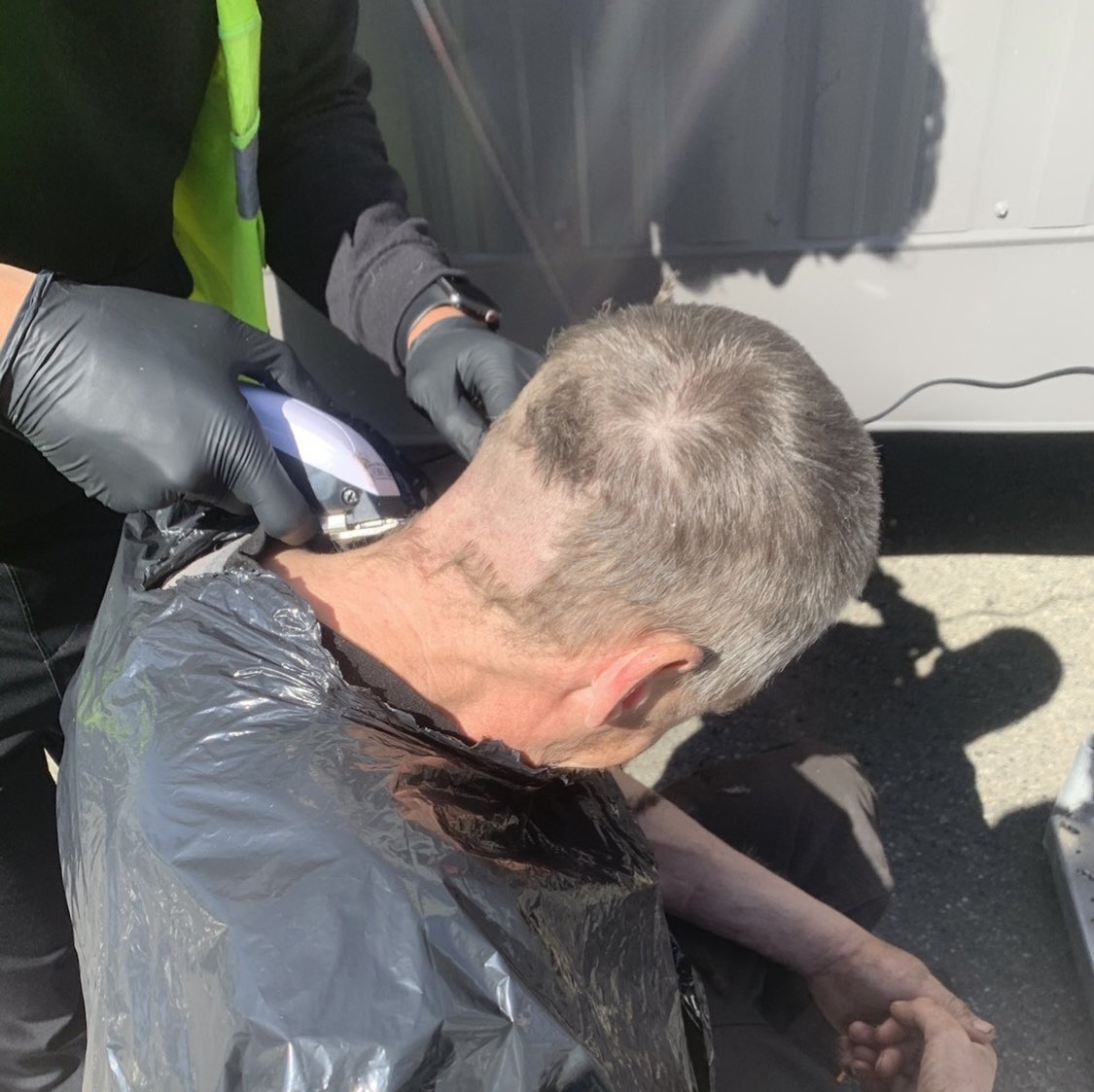 Our hygiene days bring a closeness with another human being that many haven't had for so long due to years of neglect and lack of access. New clothes, showering and getting free haircut provides a health check and a huge boost in confidence!

#freehaircuts #hygiene #mobilehealth