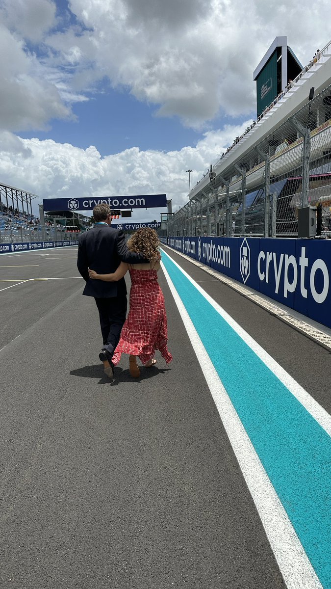 Elizabeth Jenkins tweet media