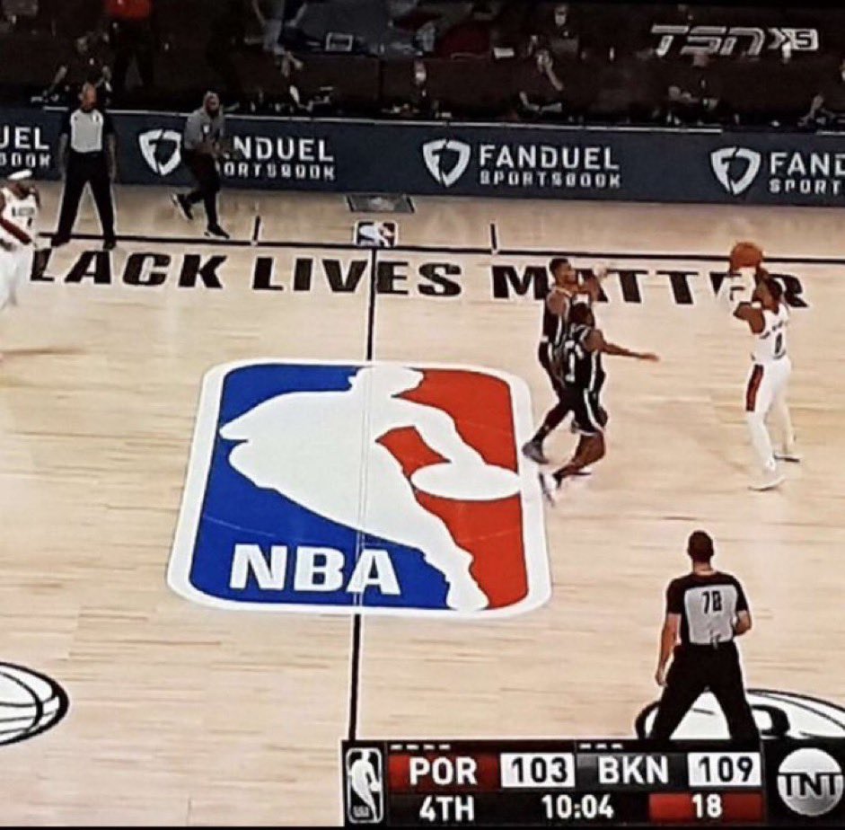 blazers_palace's tweet photo. Gravity this, gravity that. 

I don’t think y’all understand the gravity of Damian Lillard. https://t.co/T36AIryUXK