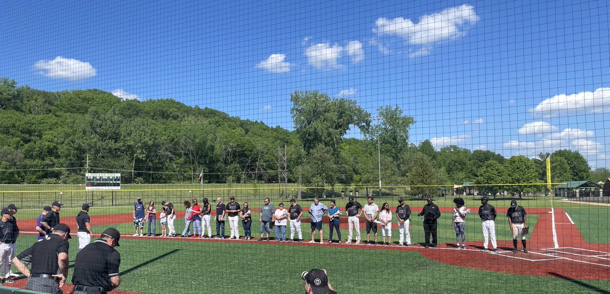 NorthtownNews's tweet photo. Congrats to the 8 @NKCBase_Gameday @NKCBaseball seniors on senior night! @N2SportsNKCHS https://t.co/3rskfaGfNw