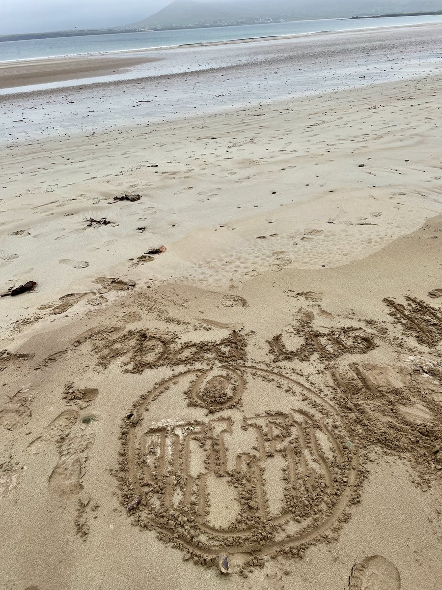 dennisbreen's tweet photo. #OilersRollCall from Ballyferriter, County Kerry, Ireland. Sorry for the lousy logo. #EdmontonOilers https://t.co/9ZR93UtrsG