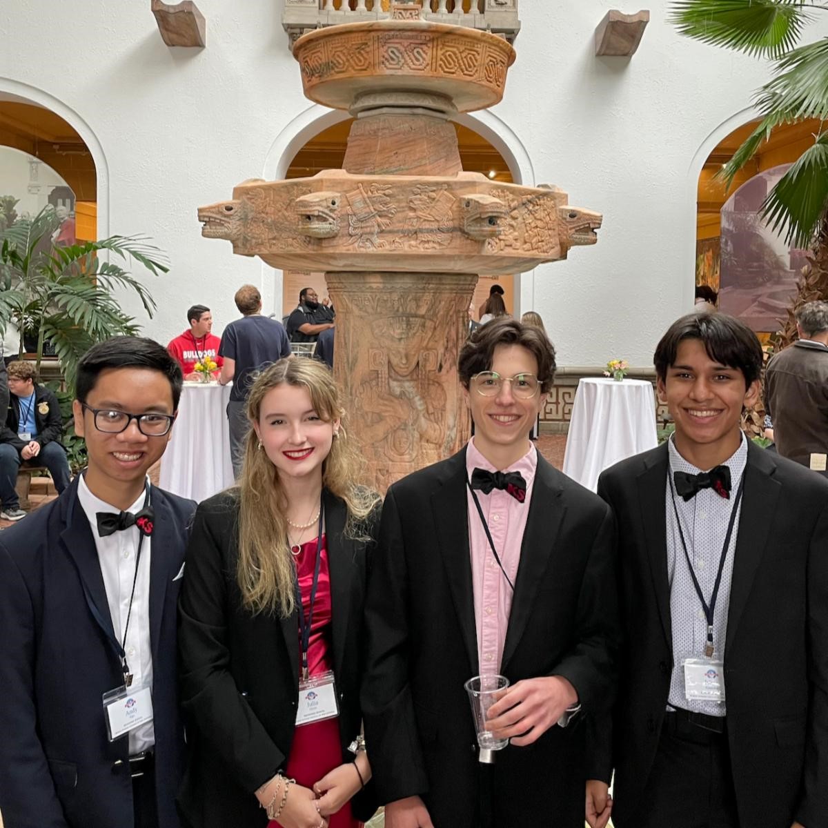 WorldAffairsSA's tweet photo. Congratulations to @KeystoneSchool #SanAntonio who placed 3rd at the @WACAmerica Academic WorldQuest National Competition!
Kudos to our friends at Plano West HS @DFWWorld for taking 1st and Carnegie Vanguard HS @WACHouston for coming in 2nd place. #TexasRocks! #Congrats! https://t.co/UMoLAH67fA