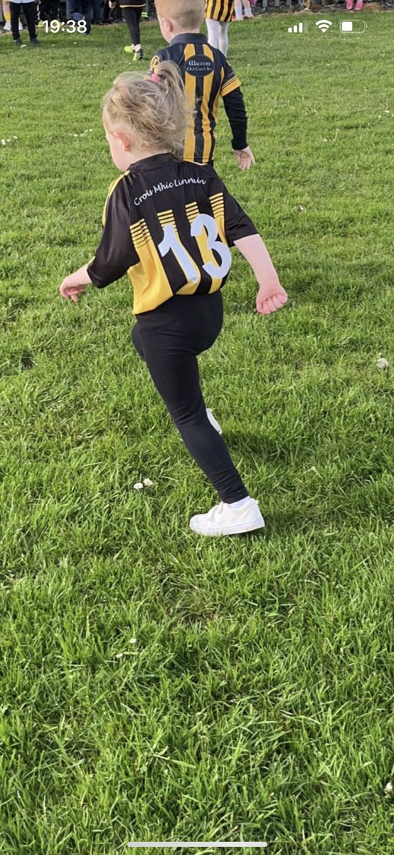 xgerix87's tweet photo. Someone made her Cross debut today⚽️🫶🏻❤️ #Bubble #Raffbomb #13 #littleRanger ❤️🫶🏻 https://t.co/5T46fJAzbG