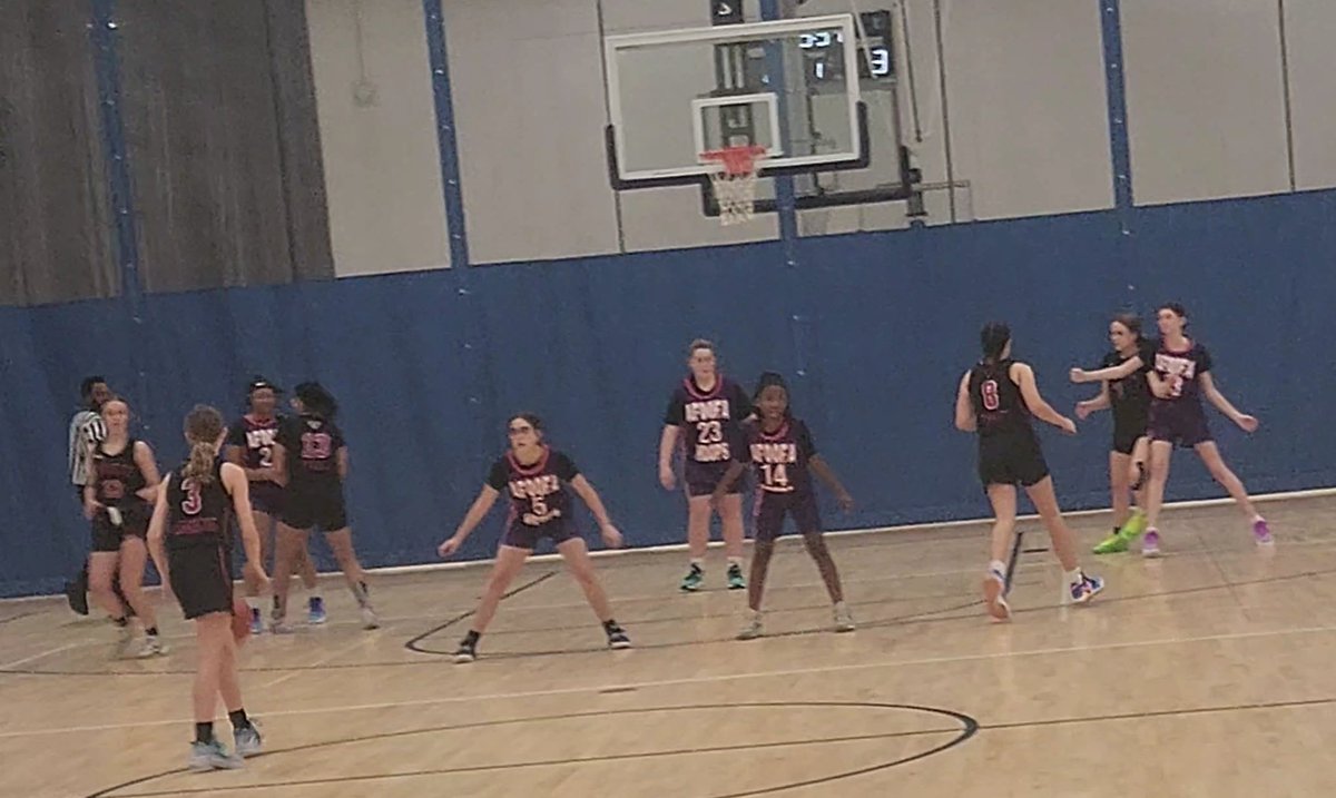 afoofaacademy's tweet photo. Young Group Putting It Together Every Practice &amp; Every Game!
#AFOOFAHoops #aaubasketball #GirlHoopers #WillCounty #ChicagoBurbs🏀 #WNBA #travelbasketball #ChicagoBurbs🏀 #ClassOf2027 #ClassOf2028 #Midwest #MiddleSchool #JrHighSchool https://t.co/yOlFfh5EXt