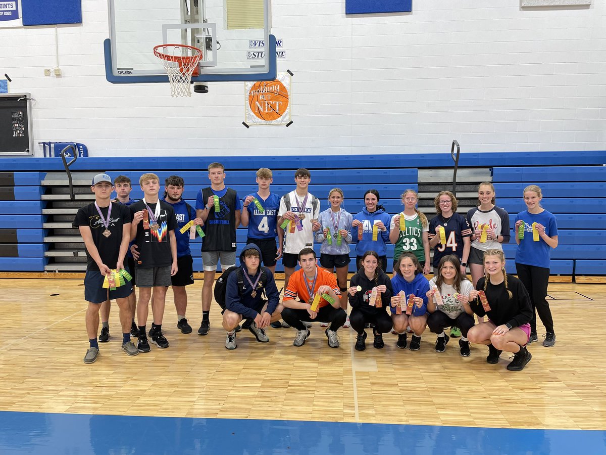 AllenEastTF's tweet image. Showing off our awards from the USV and Ada Invitationals! #BeTheFight