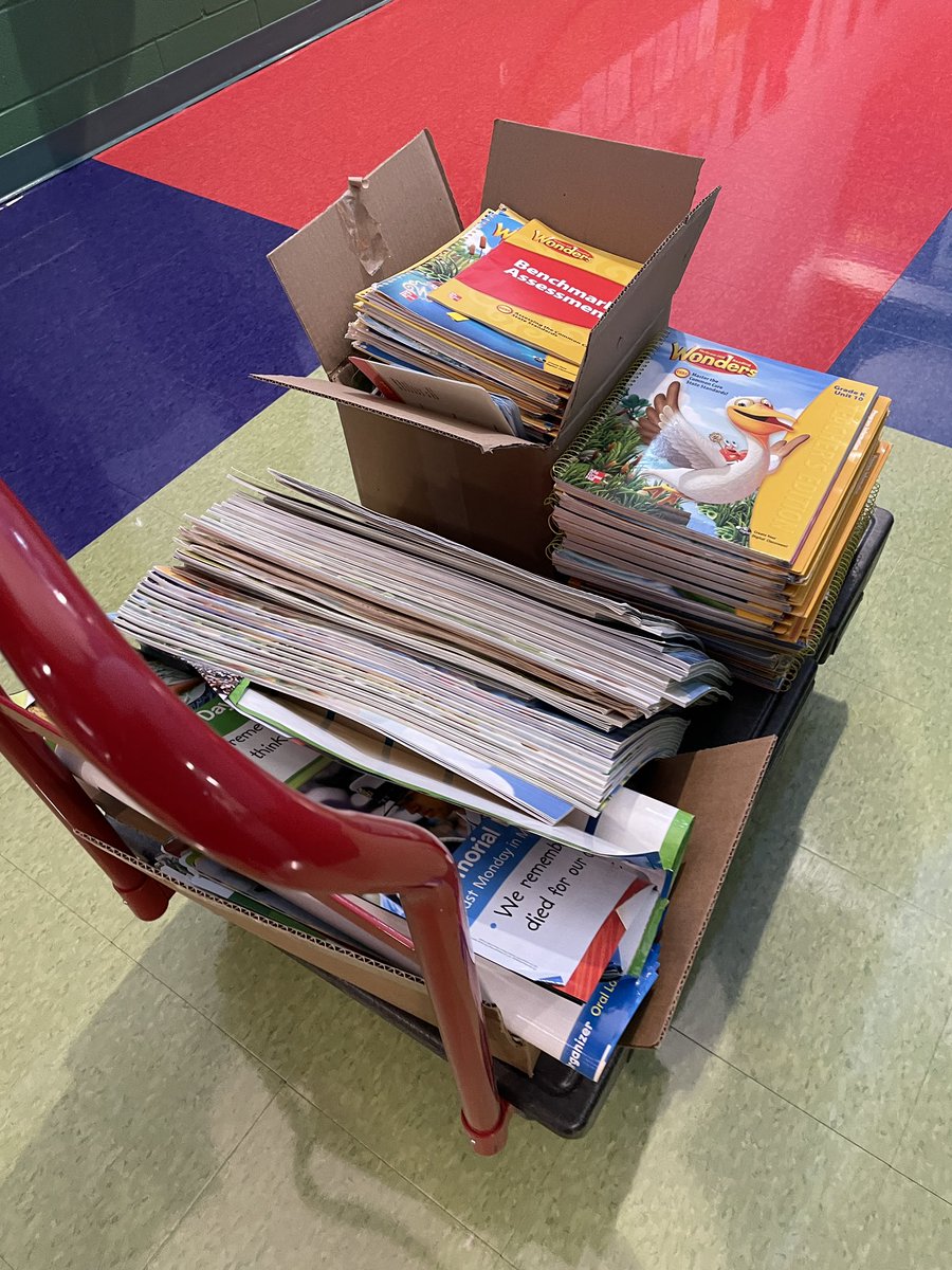 Taking all this “balanced literacy” curriculum to recycling… to make room for #CKLA
Can’t wait to hear about the impact next year in @SHSchools!! 

#learn230 @ErinSmith1981 @Amplify #ksedchat @EdCampJOCOKS