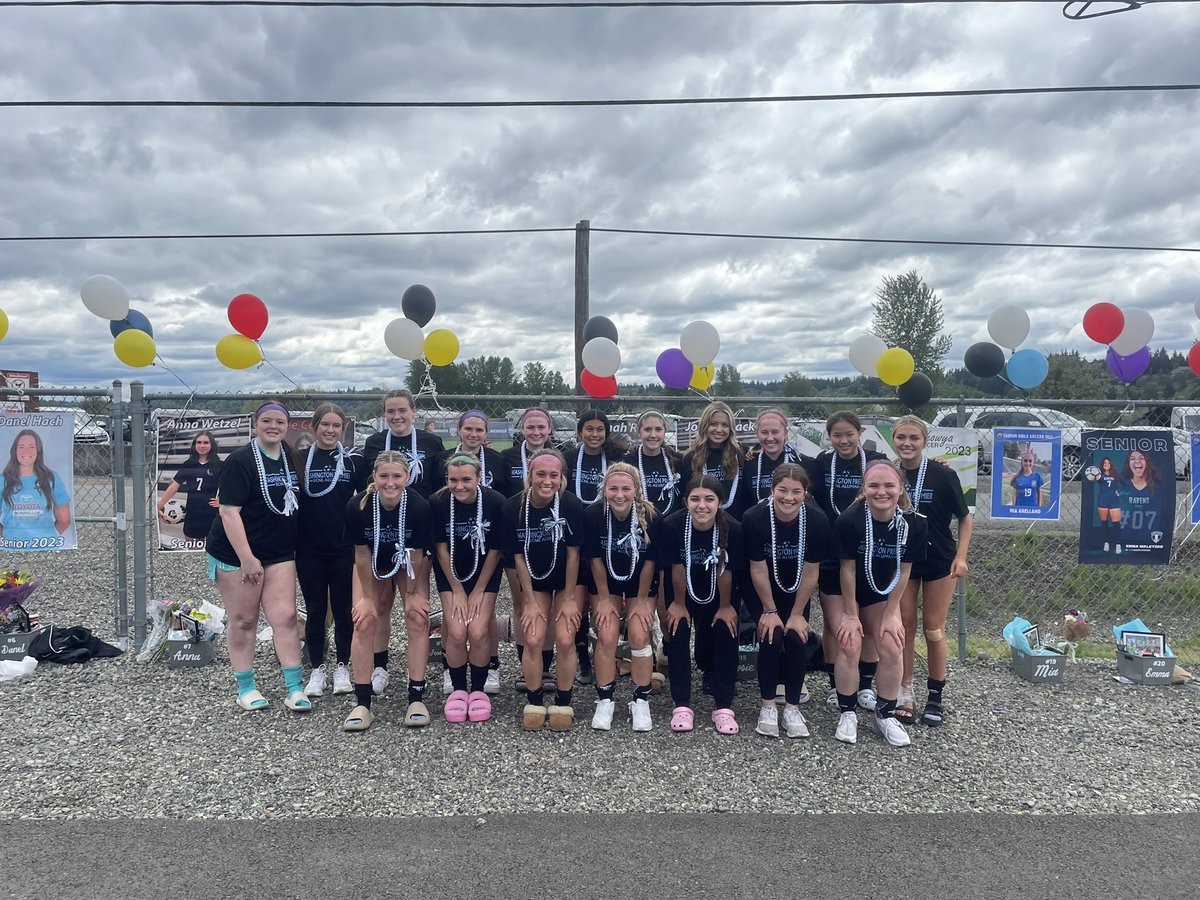 WPFC05ECNL's tweet photo. Girls win 2-1 on Senior Day! Goals by Kilee and Abby, assist by Hailey! https://t.co/h3JVkns8X3