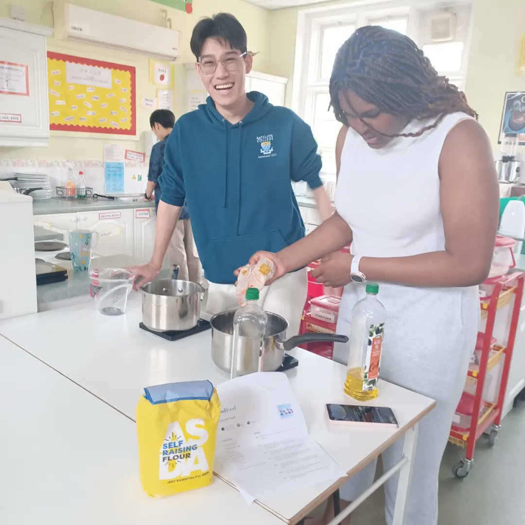 rcboarding's tweet image. A perfect way to spend a rainy bank holiday Monday!
#ratcliffecollege #boarding #bsaboarding #boardinglife #iloveboarding #coronation