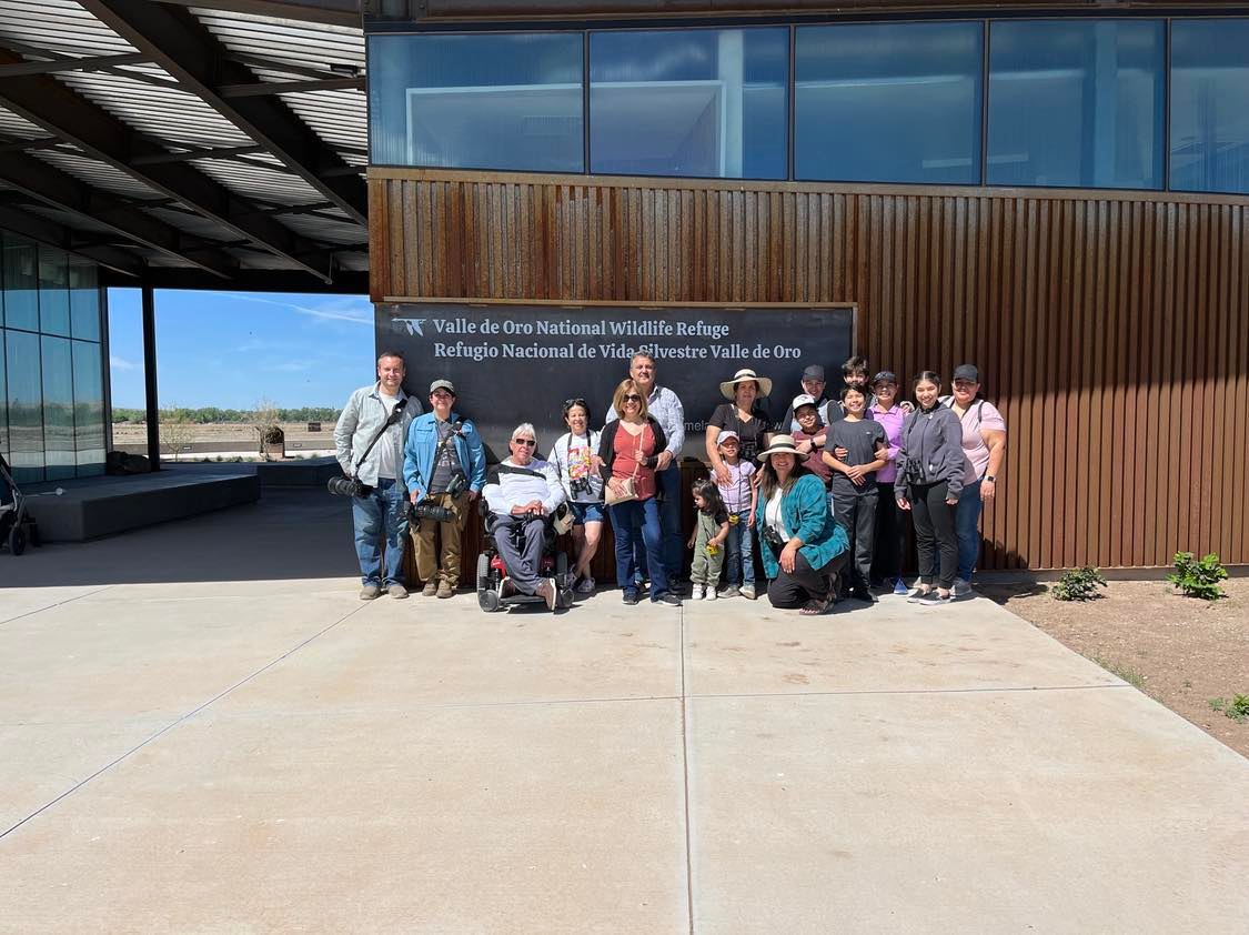 Last Saturday  @EcoMadres, EcoYouth and EcoNiños attended a bird tour at El Valle de Oro National Wildlife Refuge. We learn about the different species we have in the region. Thank you to El Valle de Oro for the very kind invitation.