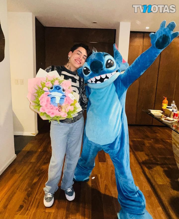 TVNotasmx's tweet photo. 🎉¡Feliz cumpleaños! 🎉

El cumpleaños número 23 de Kunno ha sido la sensación en redes sociales, pues decenas de sus fans se han tomado el tiempo para felicitarlo. 

📸: papikunno https://t.co/WLzVi3NsFc