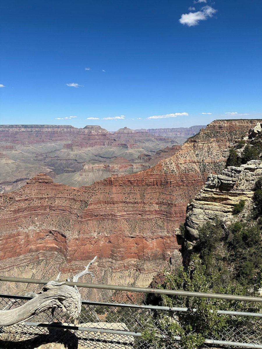 Tuk_Suthavadee's tweet photo. I'm at Grand Canyon National Park - @grandcanyonnps in Grand Canyon Village, AZ https://t.co/eTzBXNR7WZ https://t.co/xyRdUDUv1b