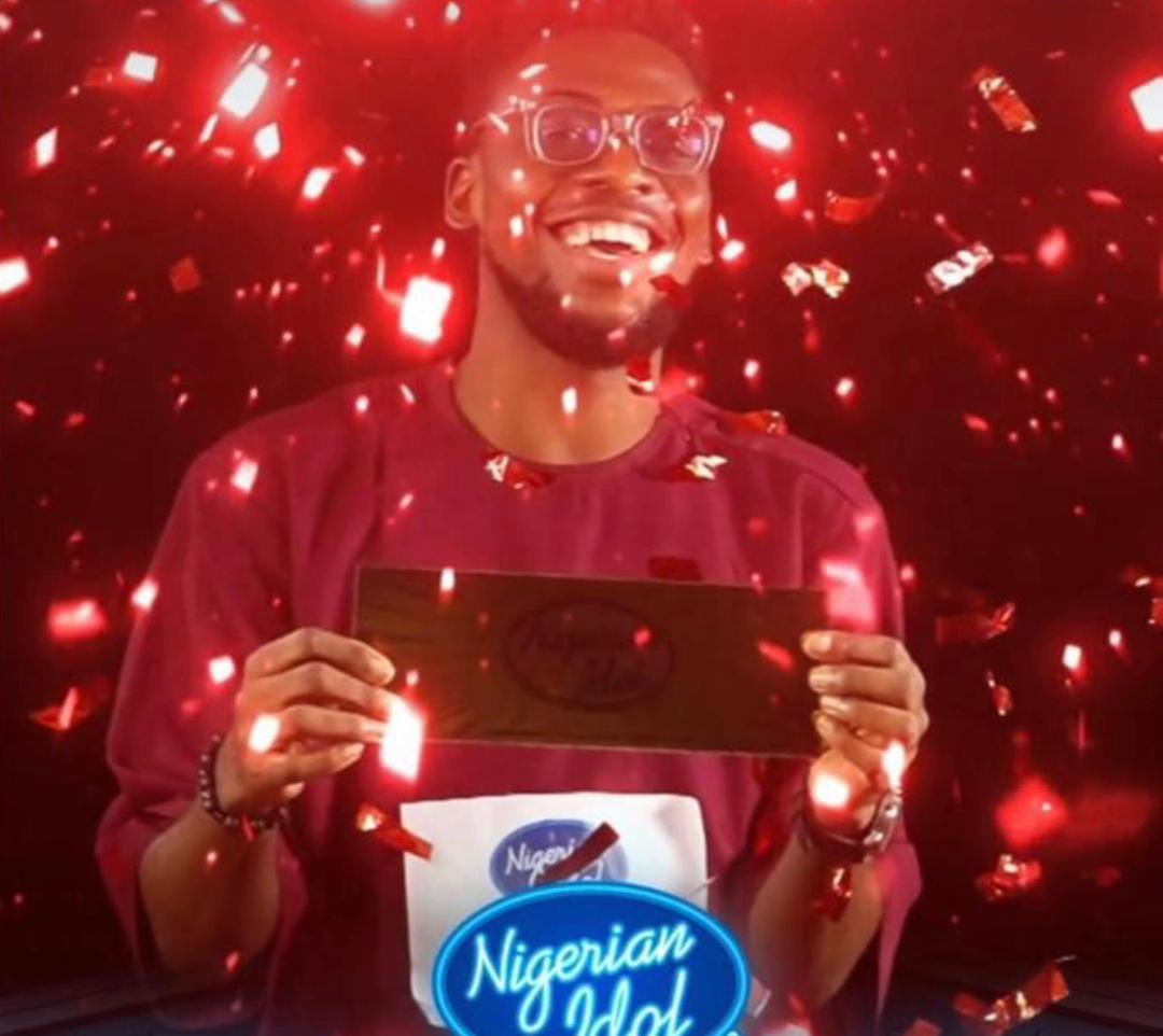 moistsuccess's tweet photo. Most talented “Golden boy” can’t wait to see you on the finale bursting everywhere goldenly 😅 proud of you bro.  #AmbLawrence #NigerianIdol https://t.co/SDAV8OBtlb