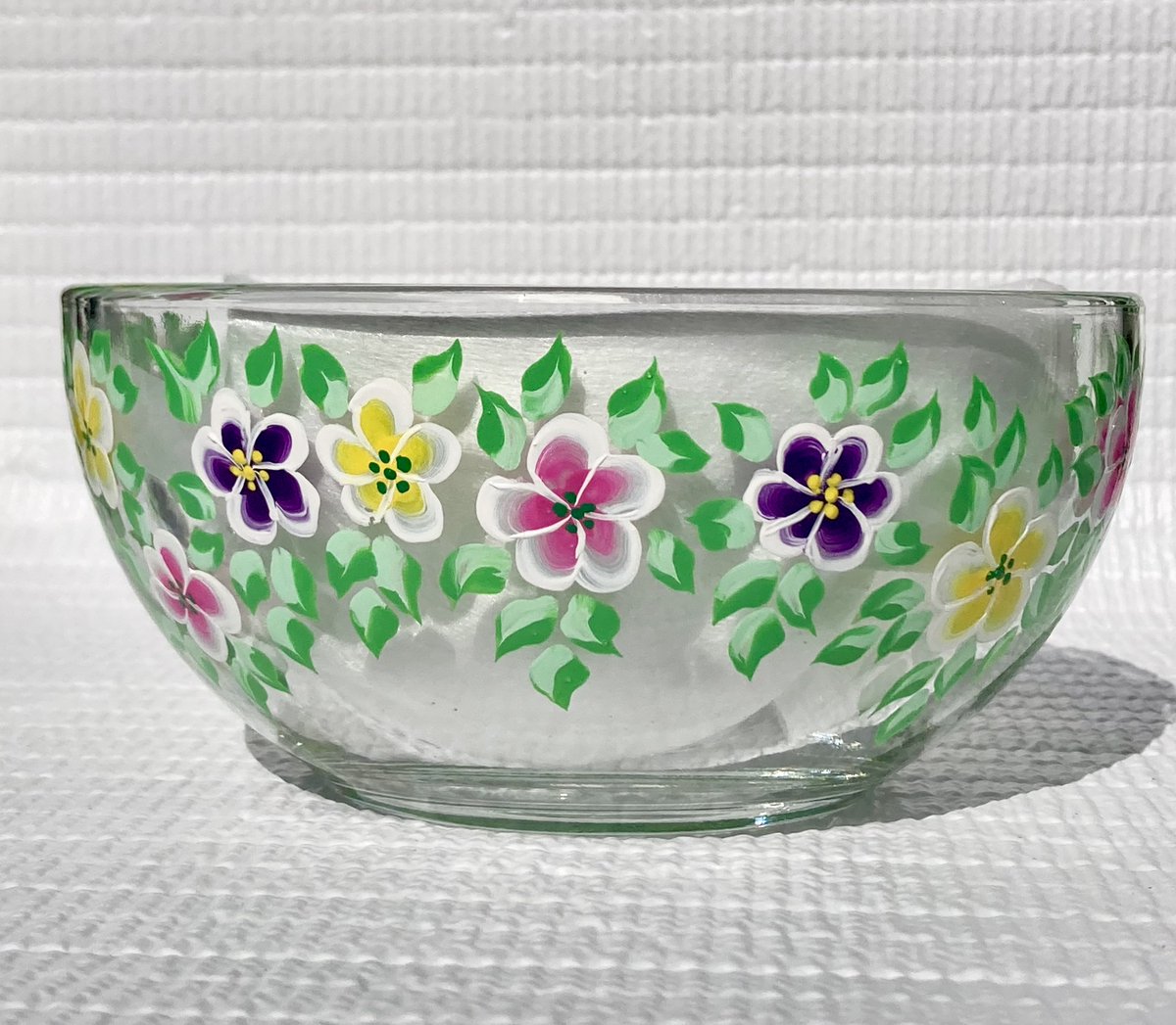 etsy.com/listing/141834… #bowlwithflowers #flowersthatlast #candydish #SMILEtt23 #giftsformom #housewarminggift #showergift #art #paintedbowl