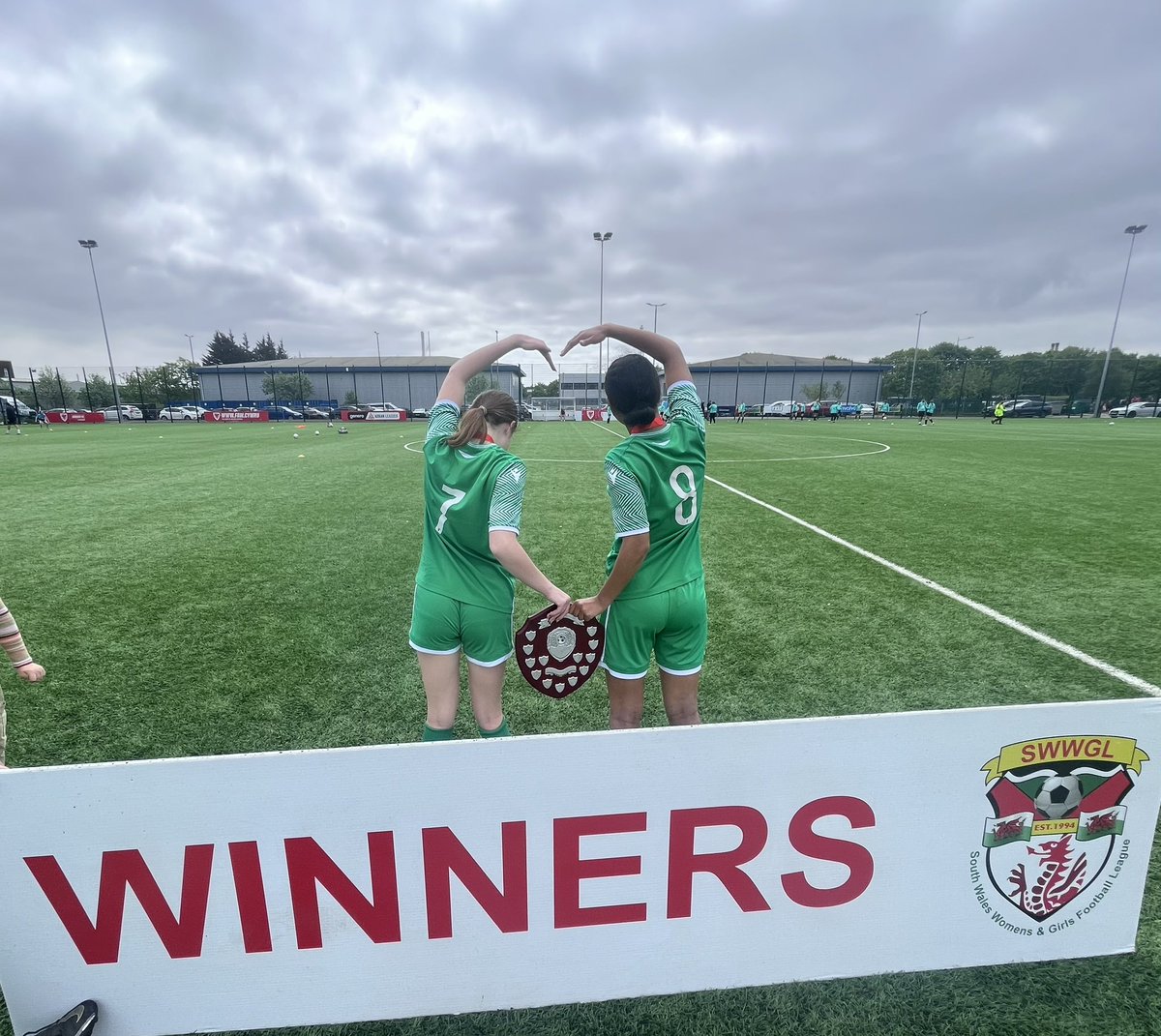 CylchMeithrinCaerau tweet media