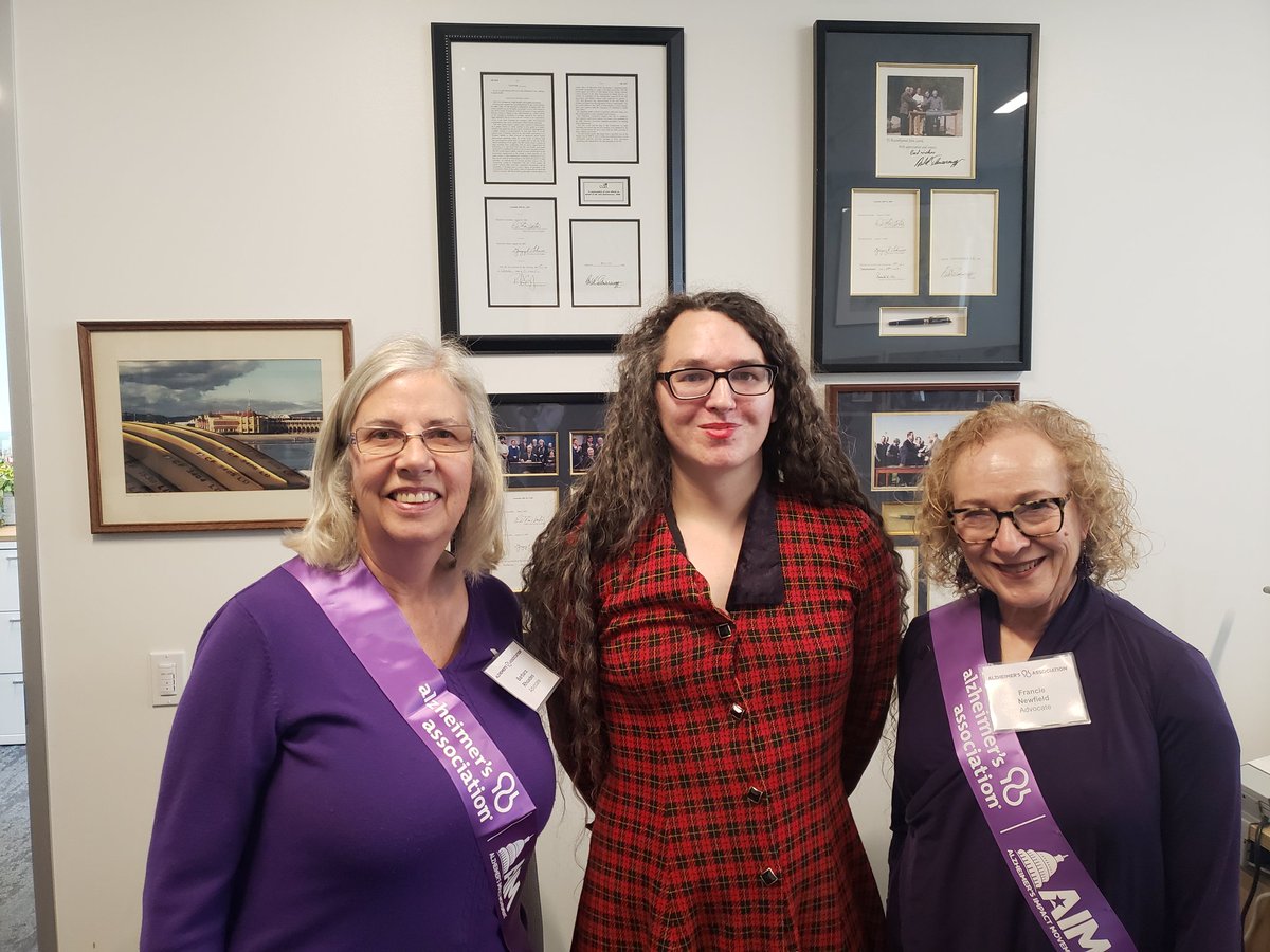 fnewfield2's tweet photo. Thank you to Clara Silva with @SenJohnLaird for meeting with us to hear about SB 639 (CA Alz Diagnostic Hubs, AB 21 (CA Peace Officer Training) and AB 387 (Alzheimer's Disease and Related Disorders Advisory Committee). We appreciate your interest.  #Care4Alz https://t.co/fBn1eFy4as