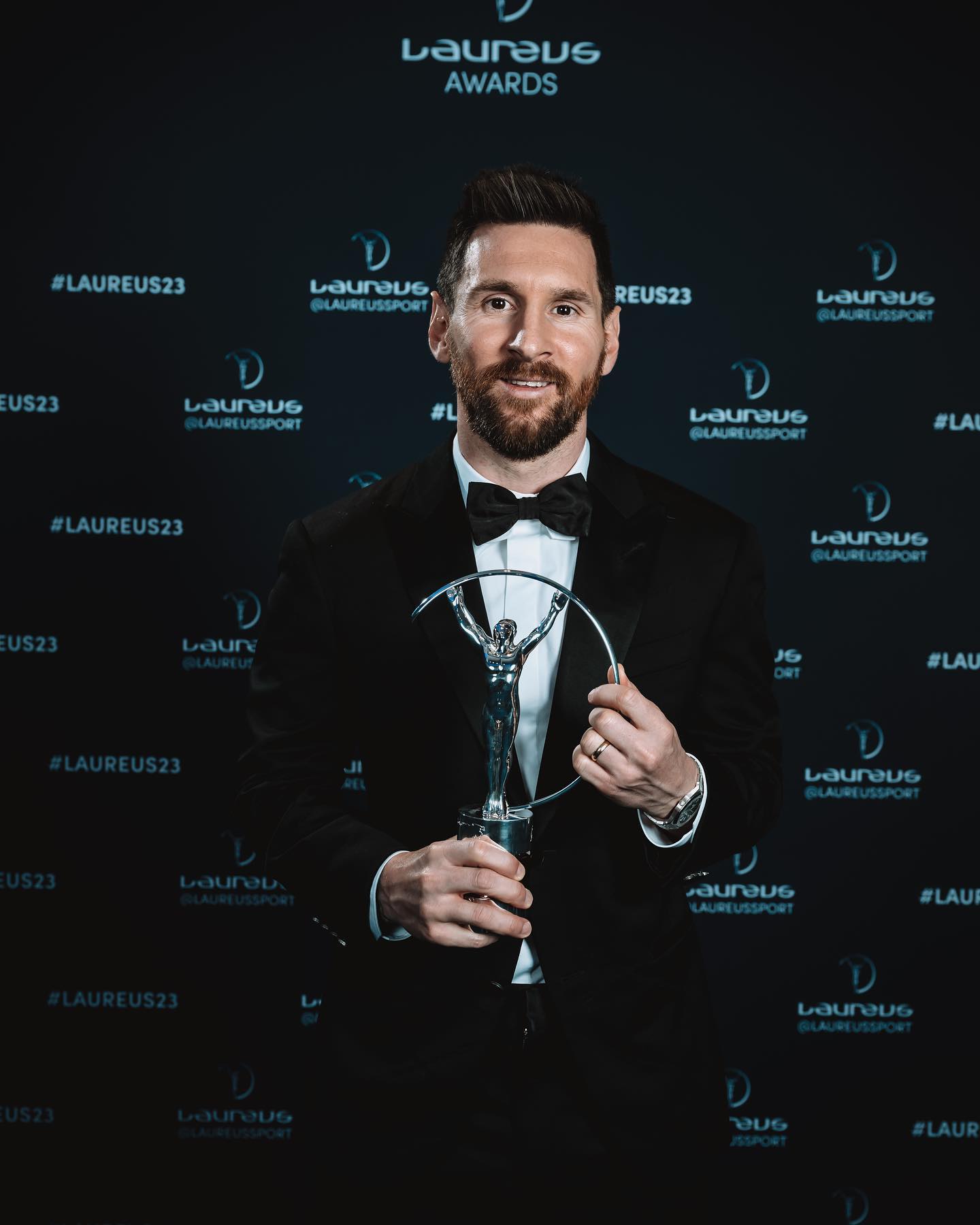 leo-messi-on-twitter-much-simas-gracias-por-estos-premios-tan