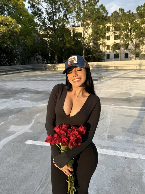 😄 https://t.co/mlXZJd8C1j