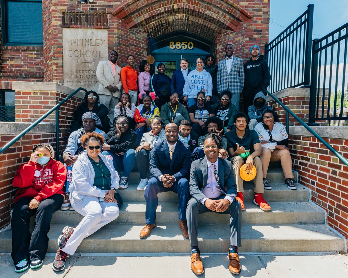 Teamwork Makes The Dreamwork!
<a href="/STLworks/">STL.works</a>' Career Pathways Experience for high school students is designed to help young individuals explore different career options and acquire the skills needed to succeed in their chosen fields.