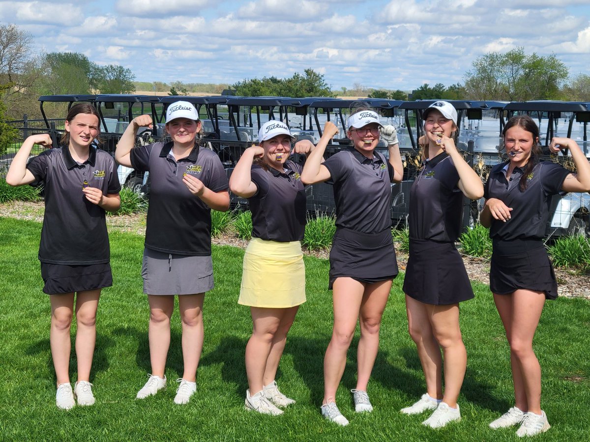 Another record-breaking round today at River Valley, Adel! Roo Davidson (74), Lauren Brown (82), Kate Wahman (86), and Hannah Schwemm (88) to count for a team score of 330. Davidson, Brown, and Wahman placed 2nd, 6th, and 9th respectively. Go RAMS! 🖤💛🖤