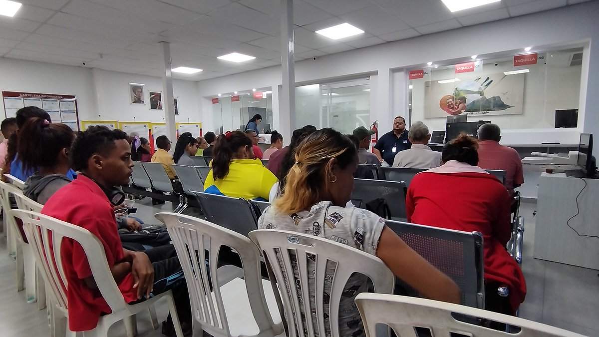 🚩AMAZONAS

#EnEsteMomento|| Videoconferencia por <a href="/RanderPena/">Rander Peña Ramírez</a> Enlace Político del <a href="/PartidoPSUV/">PSUV</a> en reunión con las estructuras del consejo político, EPE y <a href="/JuventudPSUV/">Juventud PSUV</a> recibiendo las orientaciones en el Plan de la Territorializacion.
<a href="/NicolasMaduro/">Nicolás Maduro</a>
<a href="/dcabellor/">Diosdado Cabello R</a>

#ConMaduroMásCerca