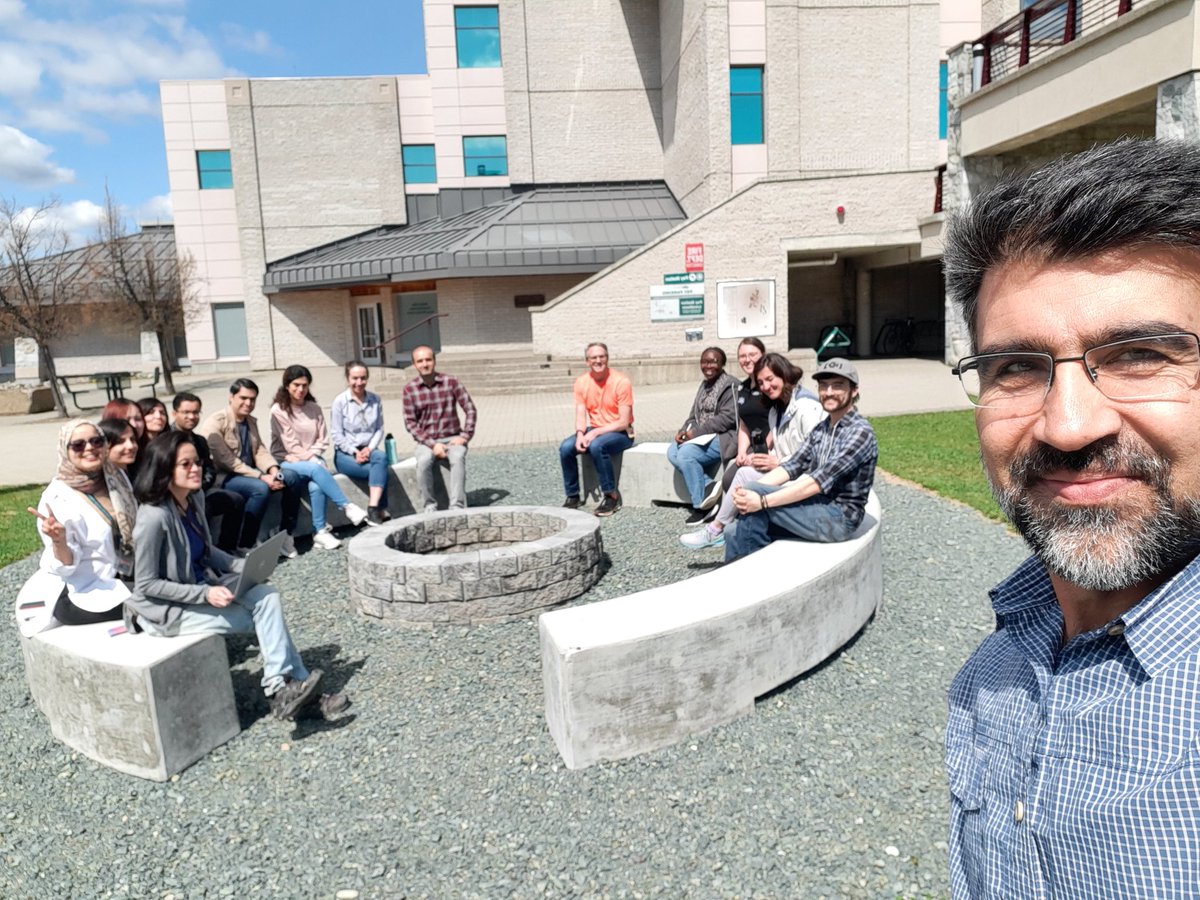 matterunbc's tweet image. Nothing beats a team meeting around the ceremonial fire circle at @UNBC&apos;s Agora Courtyard! A great way to connect with each other, nature, and the university&apos;s commitment to #Reconciliation &amp;amp; #indigenization.
@NALS_UNBC
#teambuilding 
#ThisIsUNBC