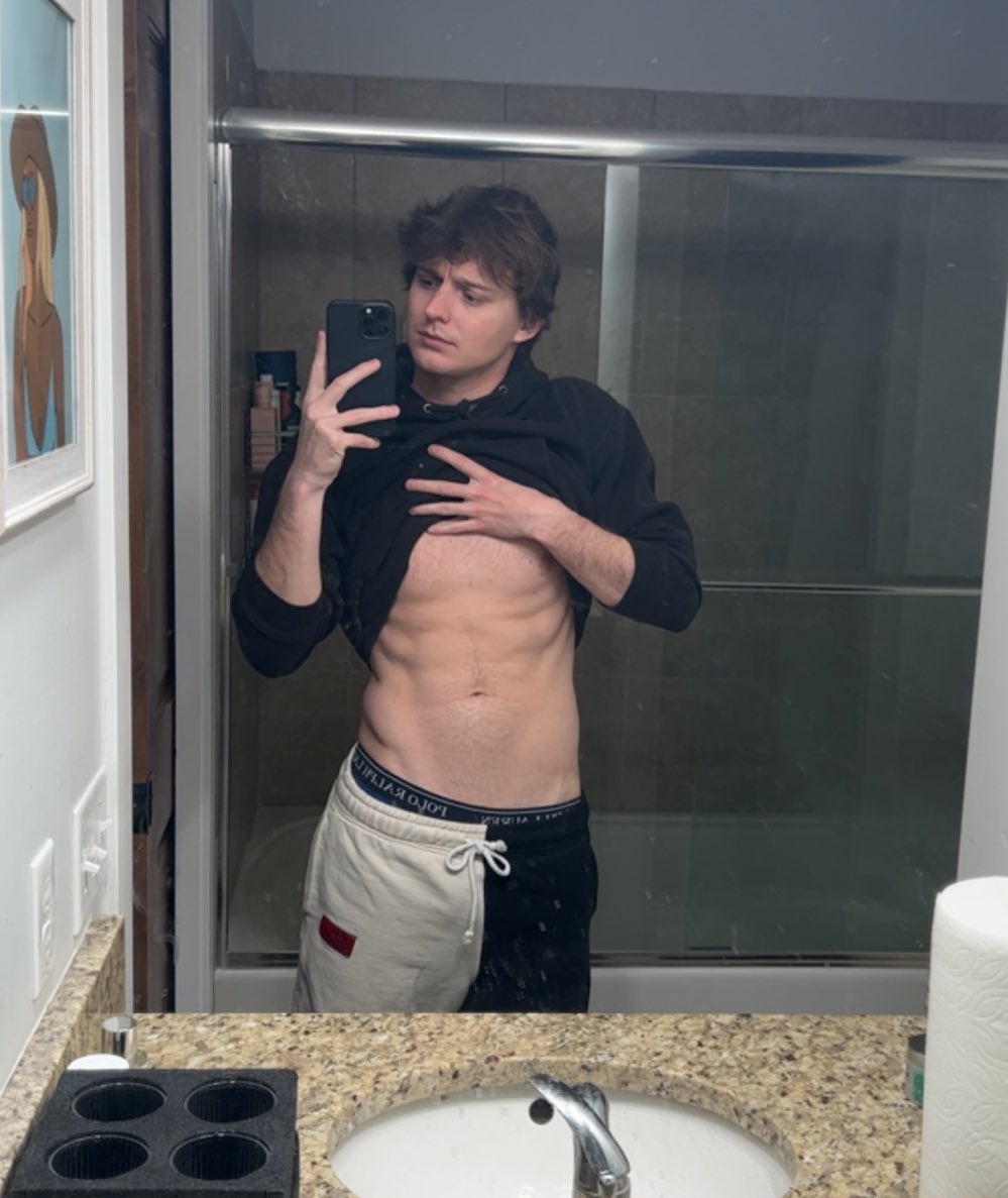 Nick Novak on Twitter: "Ummmm live, http://twitch.tv/mrnicknovak"