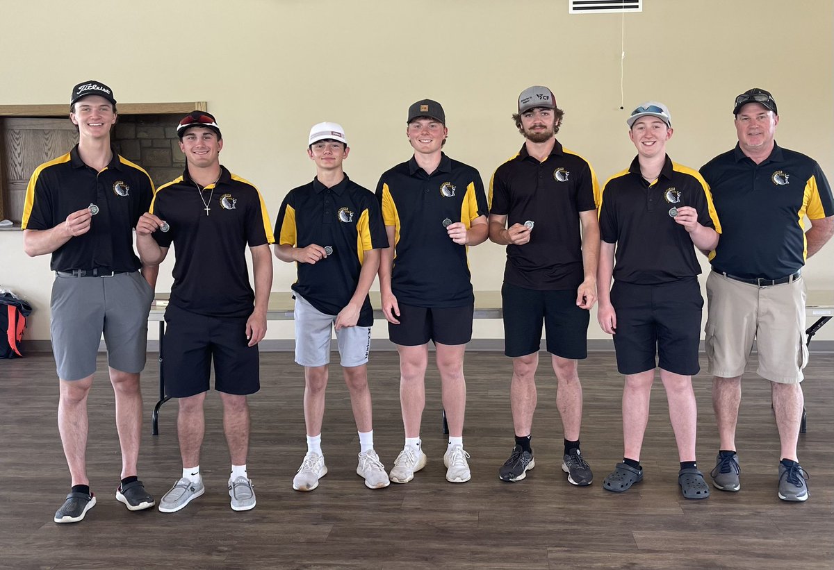 KP Boys take 2nd at WVC Tournament by just 2 strokes.
WTG Panthers! Shown here with their runner-up medals. <a href="/LeMarsDSsports/">Sentinel Sports</a> <a href="/KLEMSports/">KLEM Sports</a>