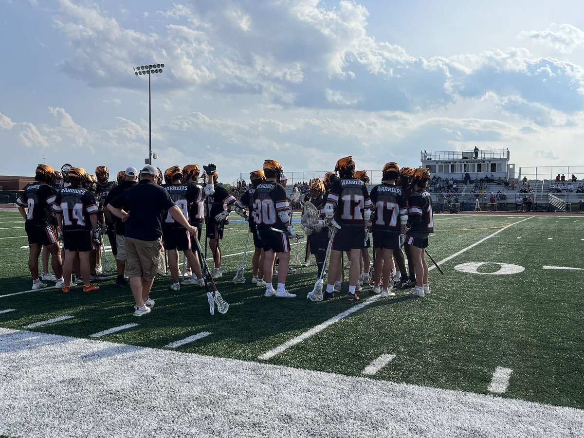 At half we are ahead 9-4!!!! Keep it going warriors!!!