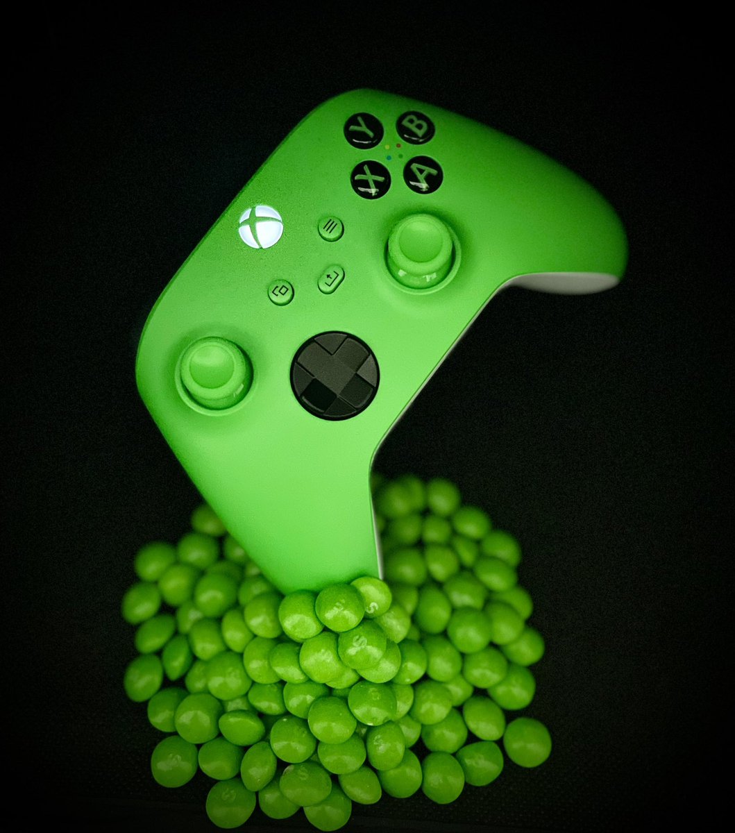 JustMeeVicky's tweet photo. The past year has had its ups and downs but working on pictures in my spare time and then being asked to help with a few projects by companies here and there has really pushed me to want to do more in the next 12 months!
#DeadIsland2 #BeyondNRG #Xbox https://t.co/wE2vdYEU38
