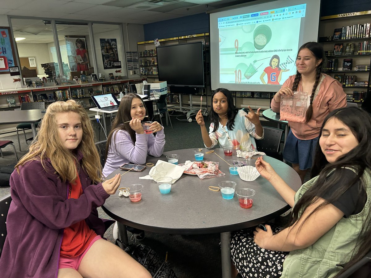 chris_redemske's tweet photo. Today was one of my favorite @RalstonMS HAL days of the year! It was the CodeCrush workshop for 7th grade girls! 🤖 The 8th grade @unocist CodeCrushers were amazing leaders. ❤️#gifted #codecrush https://t.co/pfWmrdEbOR