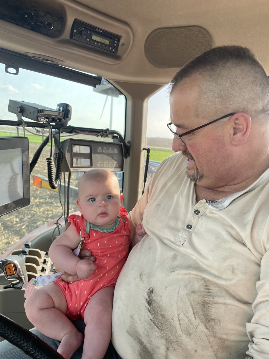 Talk about cuteness OVERLOAD! 🤩 First time planter operator, Rowan Barkema, helped dad and grandpa plant their corn plot tonight! 🌽She’ll have grandpa sitting in the buddy seat in no time at all 😃 

Who’s your next planter operator in training? 

#plant23 #WinningHasRoots