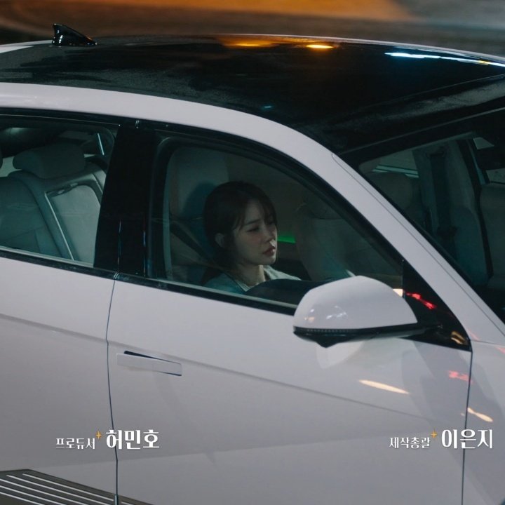 lovisdramaw's tweet photo. O jeito que ele olha pra ela 😭😭
#BoraDeborah #BoraDeborahEp6 #TrueToLove #TrueToLoveEp6 https://t.co/JAxp3ASBqt