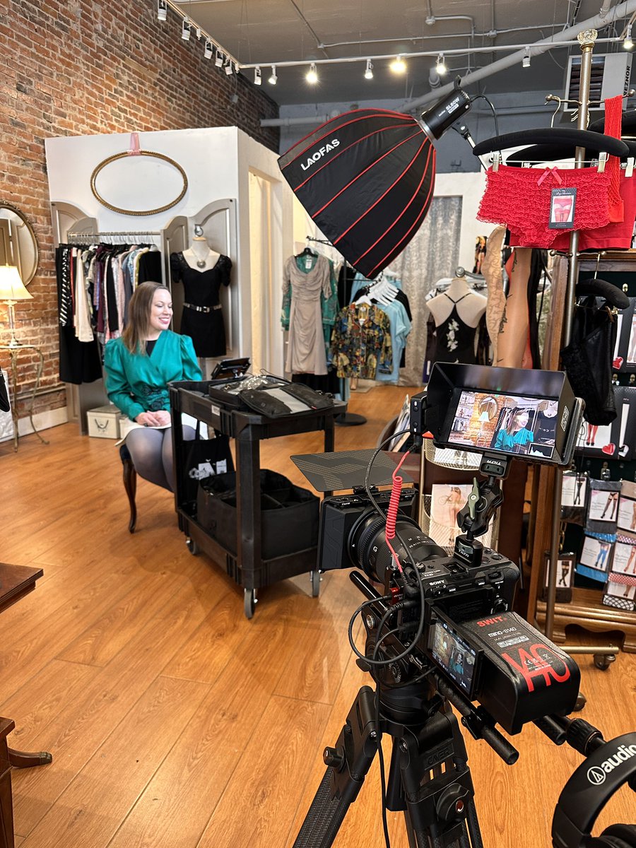 VolareMedia's tweet photo. Great day today finishing our shoot for De Mode En Vogue artful legs &amp; accoutrements 

BIG thank you to Jackie Taylor for being our Director today. You seem to notice ever small detail that the rest of us don’t see. We appreciate you 🙏 https://t.co/YLDxkuUyfM