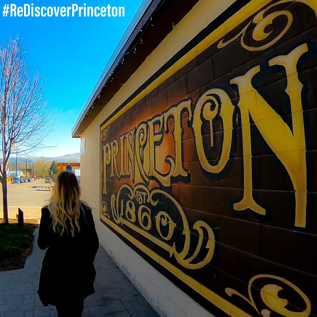 🚶‍♂️📸✨Take a stroll downtown and check out some of the shops, artworks, and sculptures. Adventure awaits in Princeton.🇨🇦🌲 #Rediscoverprinceton #Bcliving #townofprincetonbc #walkingtour #discoverbc #similkameen